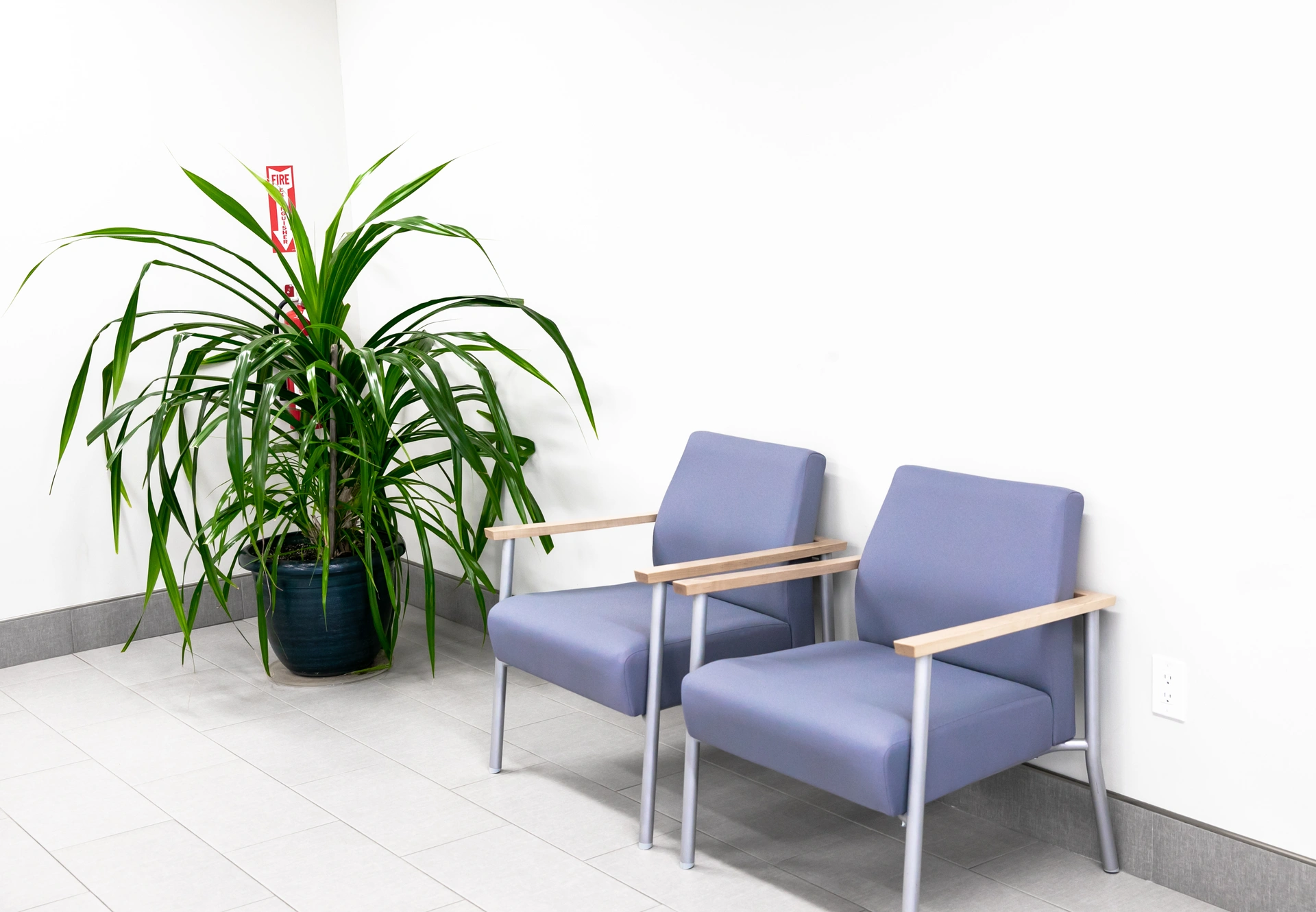 A quiet corner of the Rockland Beauty waiting area